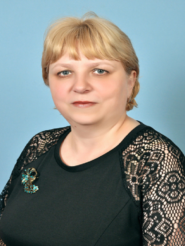 Попова Ирина Леонидовна.