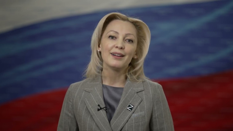 Ольга Викторовна Тимофеева поздравила с Днем учителя.